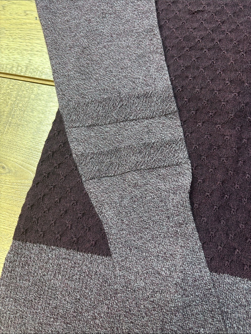 Women’s Smartwool Shadow Pine Textured Hoodie in Plum Size Medium - Picture 2 of 8